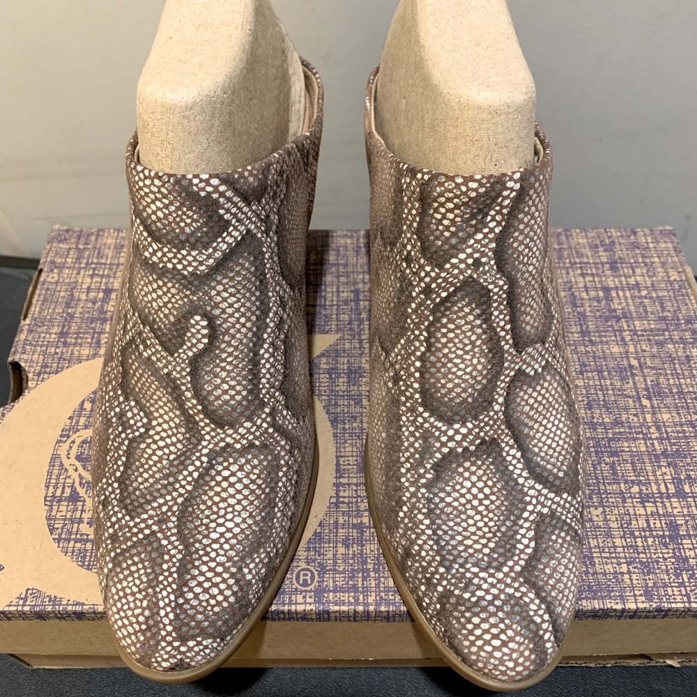 🆕👡 Born Eustis Brown Snakeskin NIB